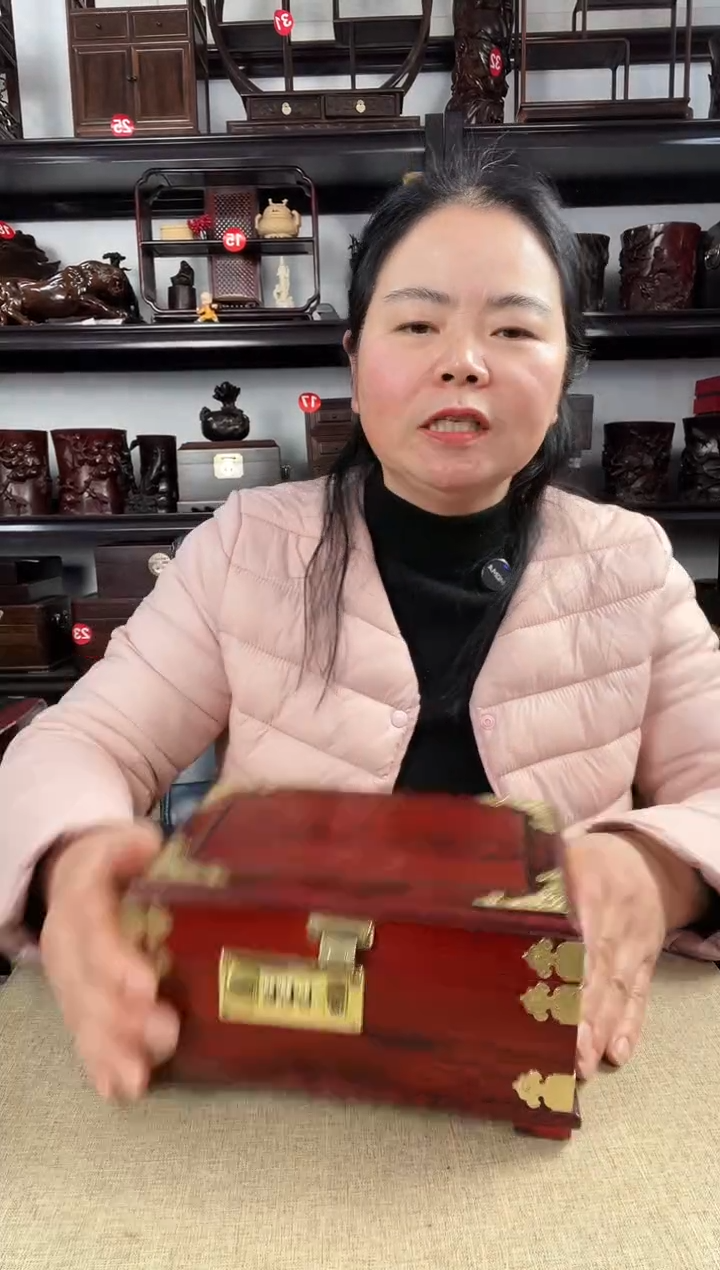 木329瑕疵老李红木工艺品