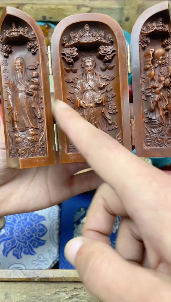 【闪购商品】大叶紫檀（黑酸枝木类）点击链接下单即可