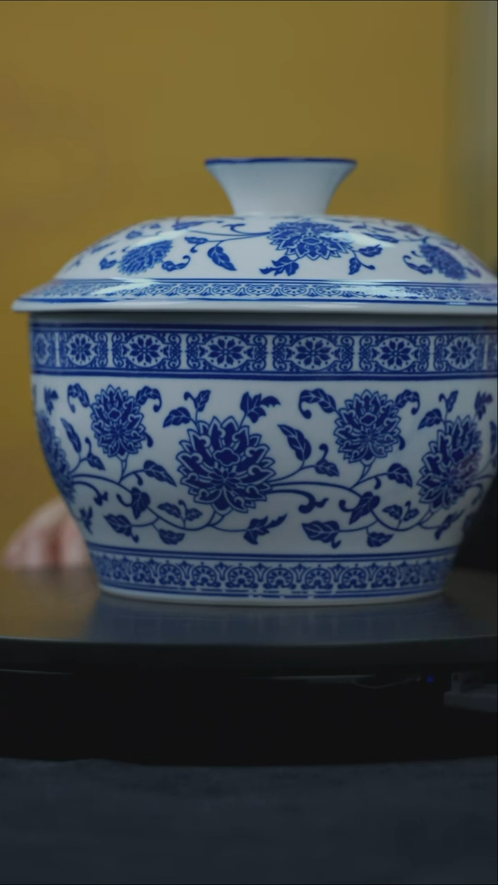 摆件景德镇的精美瓷器