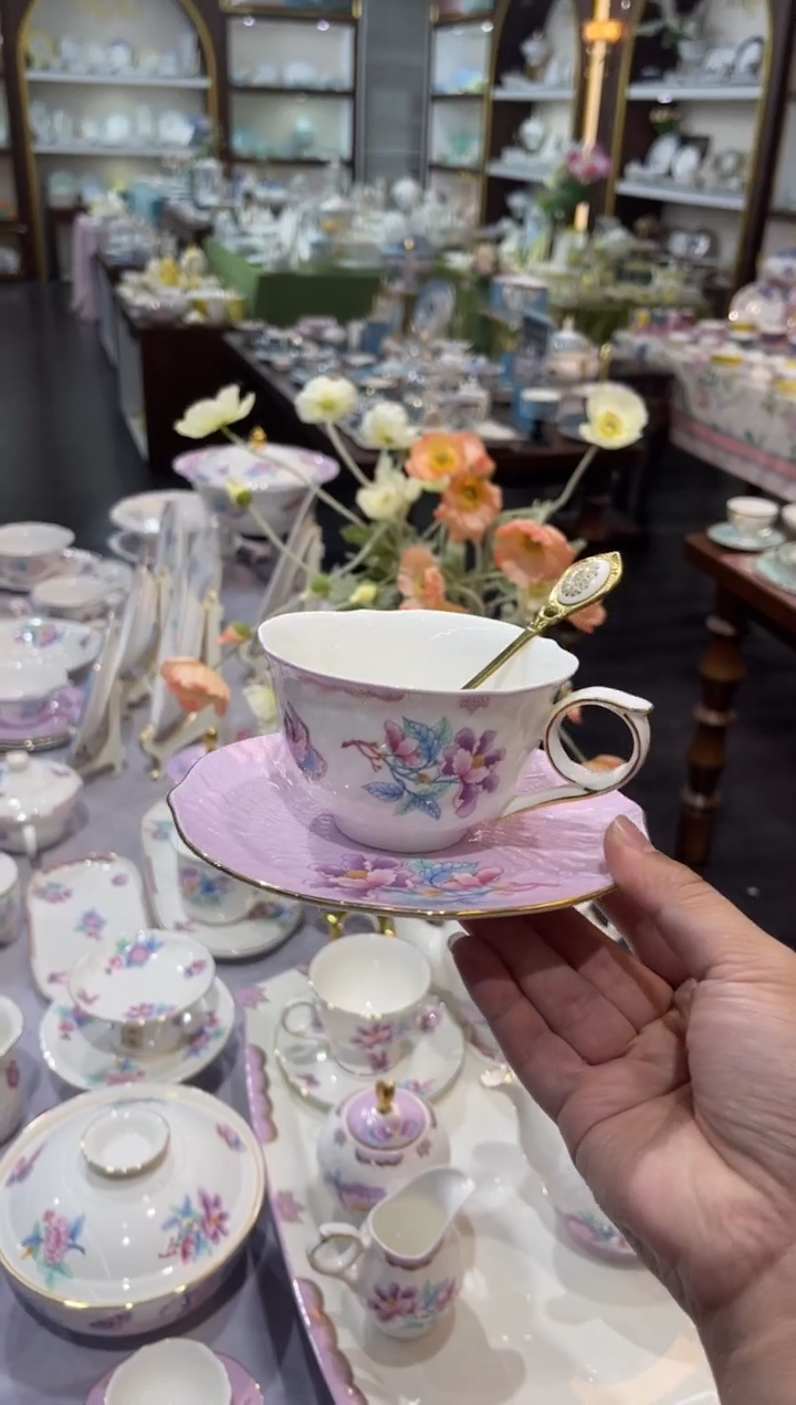 45%以上骨粉骨瓷咖啡杯搭配金勺