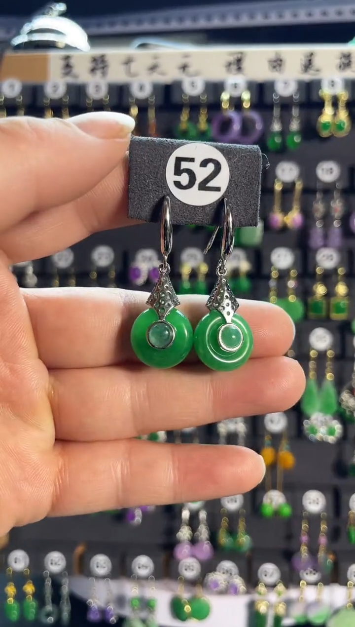 【闪购商品】翡翠耳饰银S925镶嵌老52