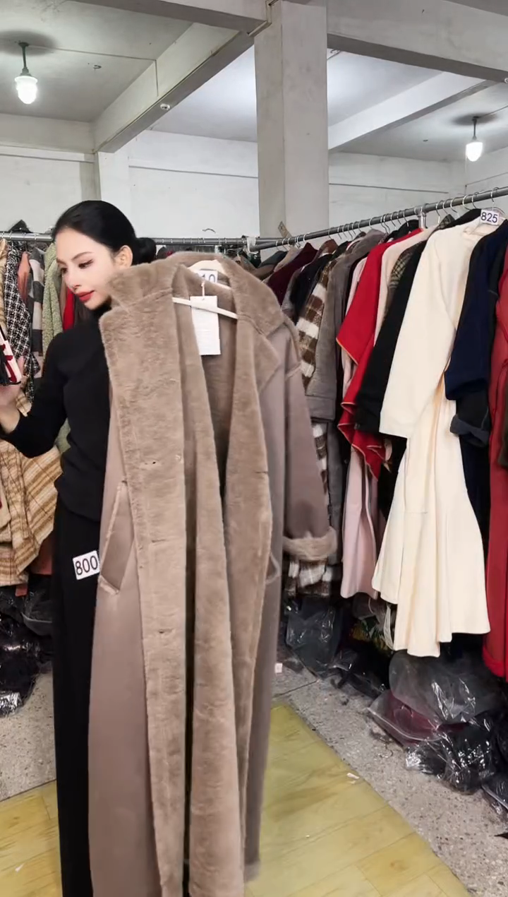 810闪购外套外披马甲打底裤子