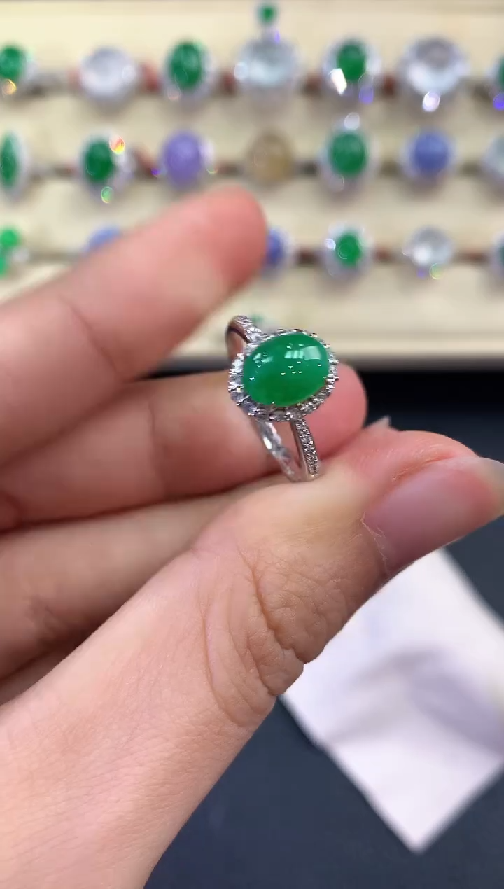 【闪购商品】翡翠戒指18K金镶嵌 B35         