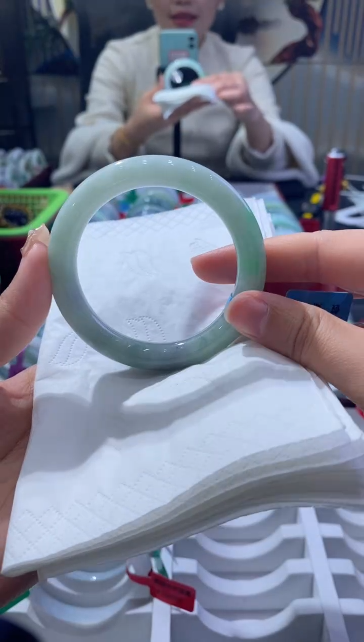 【闪购商品】翡翠手镯未镶嵌00008682