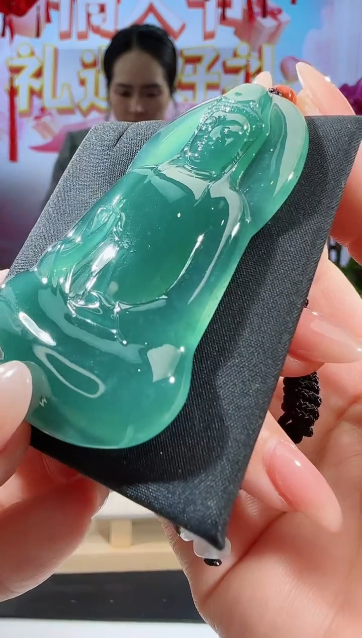 【闪购商品】翡翠吊坠(不含链)未镶嵌观音