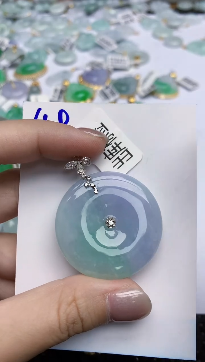 【闪购商品】翡翠颈饰18K金镶嵌天然翡翠A货