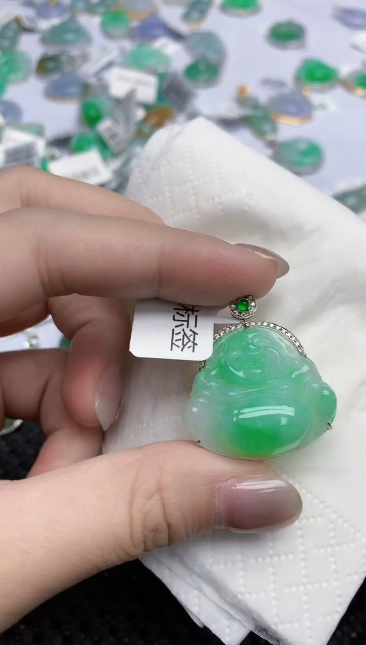 【闪购商品】翡翠颈饰18K金镶嵌天然翡翠A货