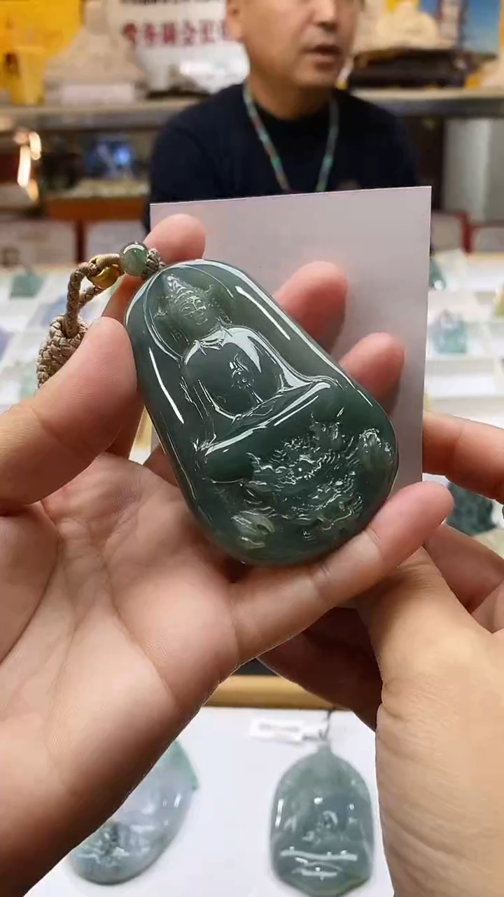 【闪购商品】翡翠颈饰未镶嵌挂件