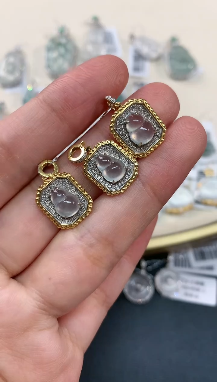 【闪购商品】翡翠吊坠(不含链)18K金镶嵌葫芦A250|多样性发其一1999