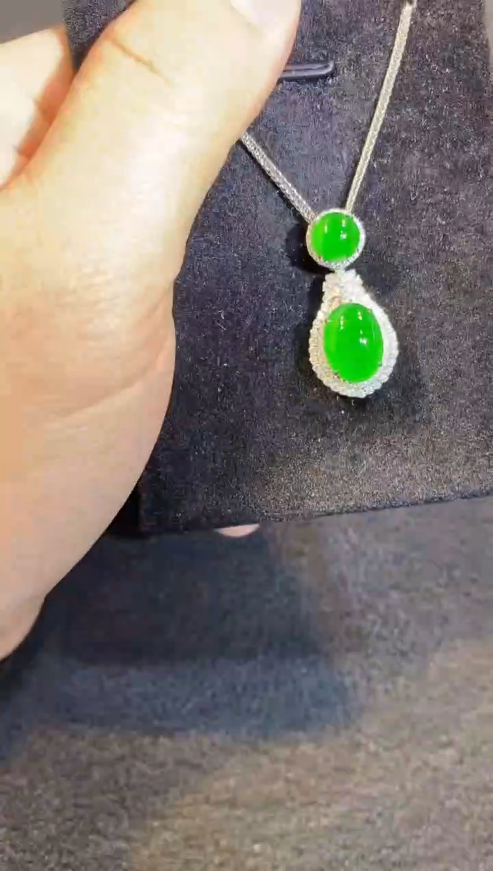 【闪购商品】翡翠吊坠(不含链)18K金镶嵌多样性发货不含链其一