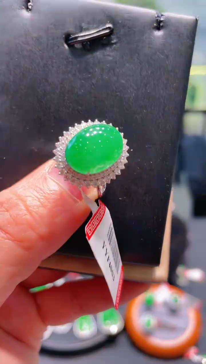 【闪购商品】翡翠颈饰18K金镶嵌A52天然A货翡翠