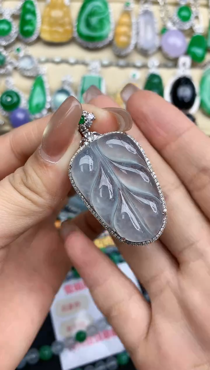 颈饰18K金镶嵌翡翠390-中国好珍宝