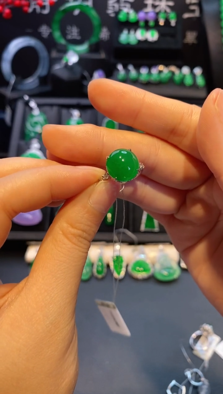 【闪购商品】翡翠戒指18K金镶嵌蛋面戒指5141801 分笔2 共两笔