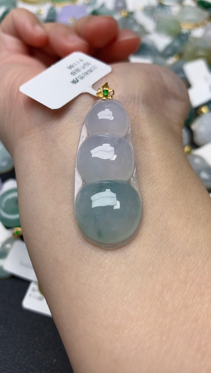 颈饰18K金镶嵌翡翠天然缅甸A货翡翠