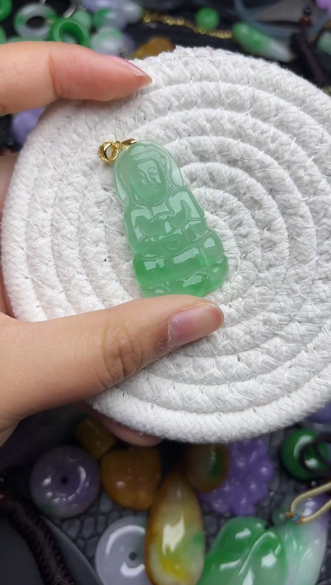 颈饰未镶嵌翡翠缅甸翡翠吊坠