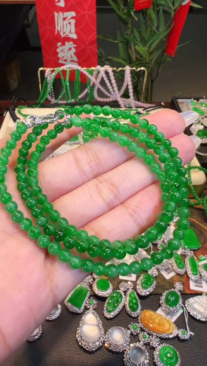 【闪购商品】翡翠颈饰18K金镶嵌翡翠