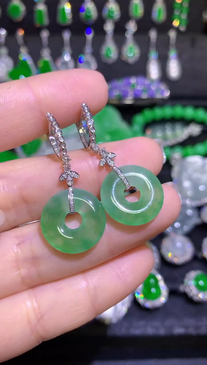 【闪购商品】翡翠耳饰18K金镶嵌高冰飘金丝绿甜甜圈耳坠