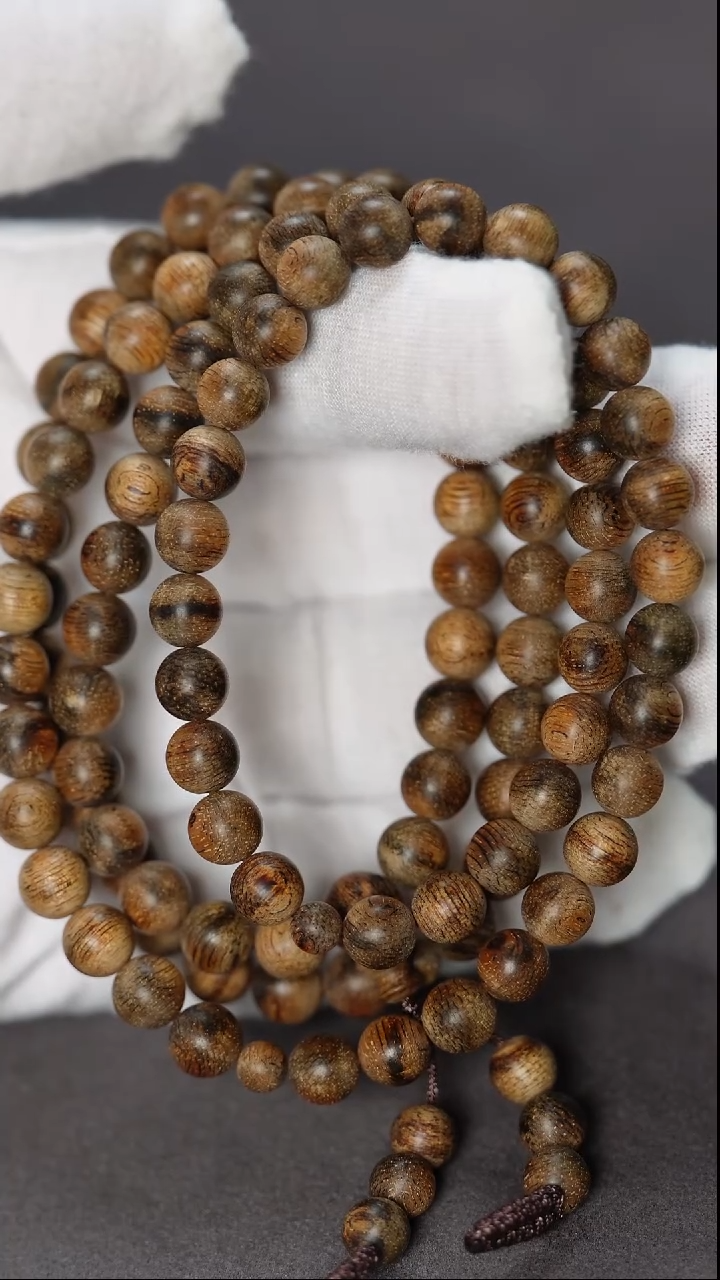 【闪购商品】沉香手串越南棋星0.7手链