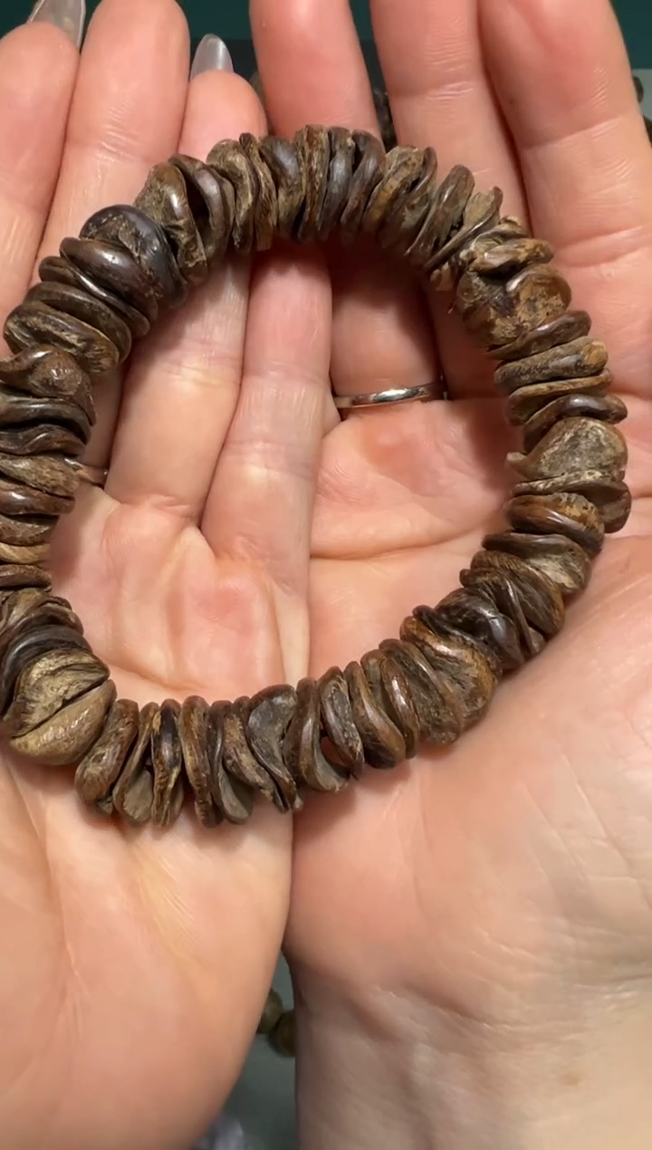 【闪购商品】沉香手串老惠安沉水厚肉包头随型手串25.2克