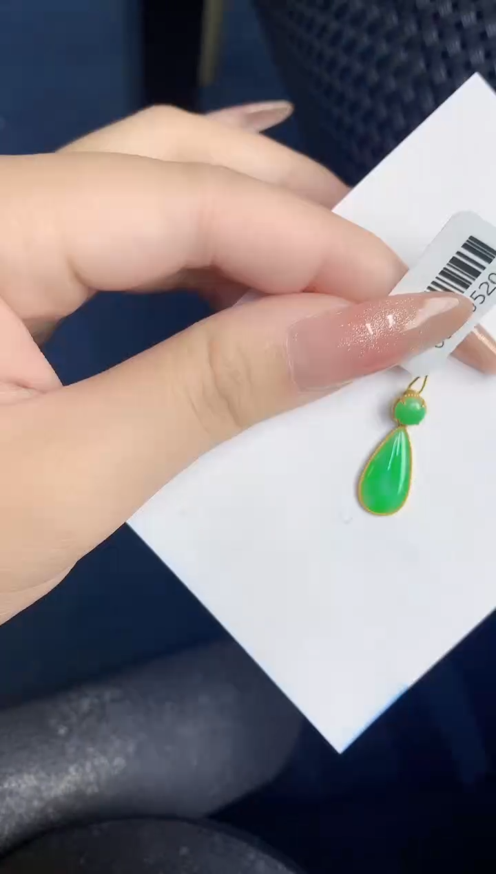 【闪购商品】翡翠颈饰18K金镶嵌000000000