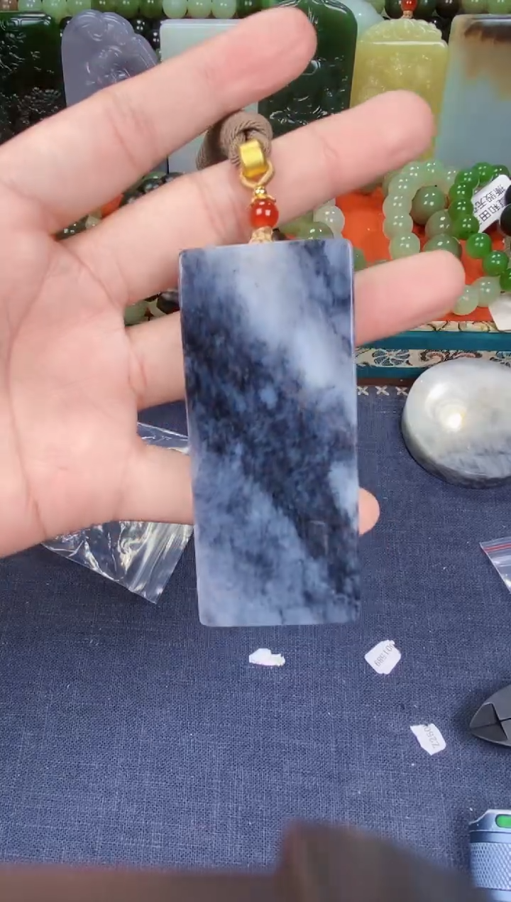 颈饰未镶嵌和田玉和田玉