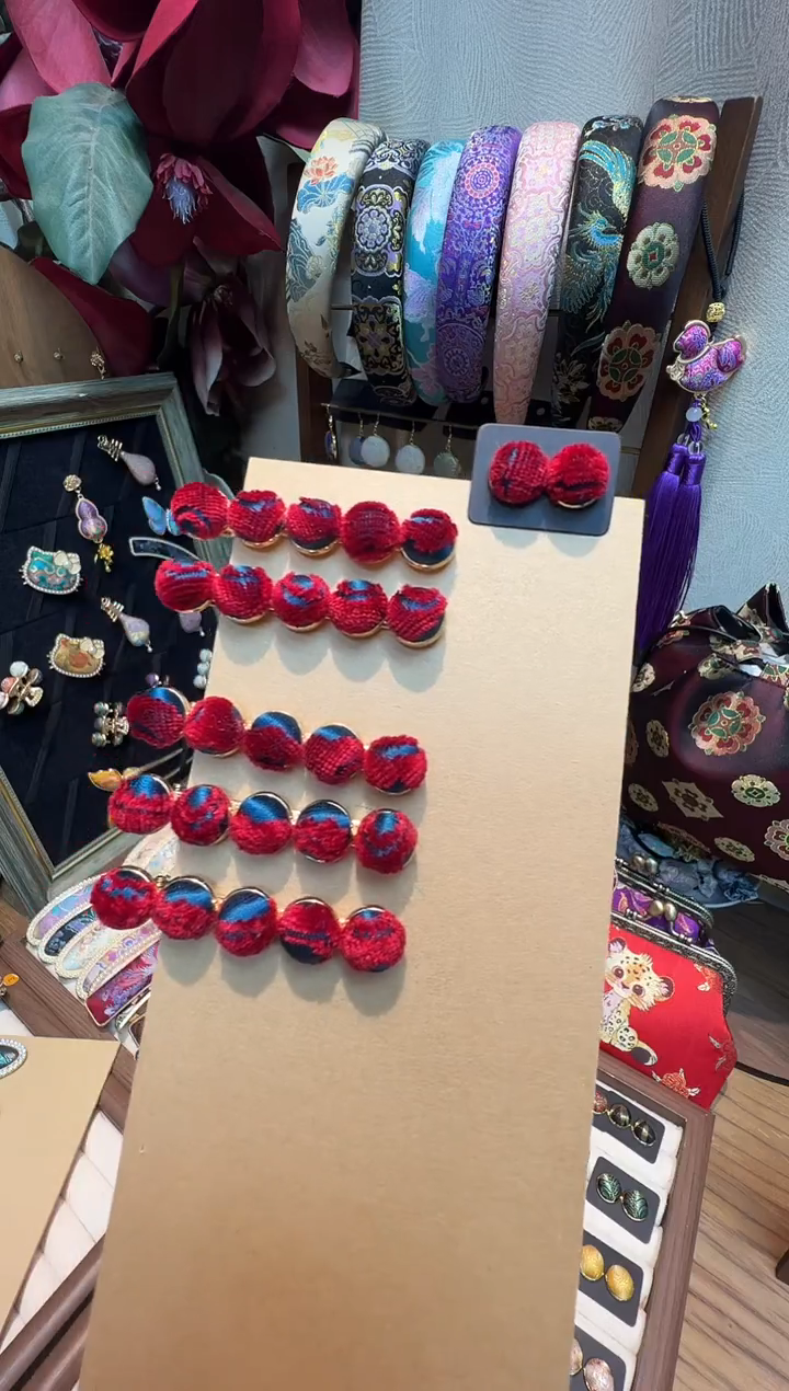 小*【孤品车12.17】五豆鸭嘴夹1和2 ，12毫米耳钉共3样