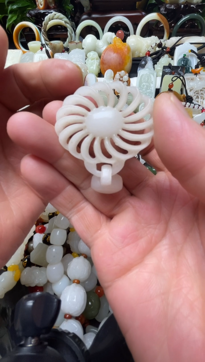 未镶嵌和田玉挂件挂件