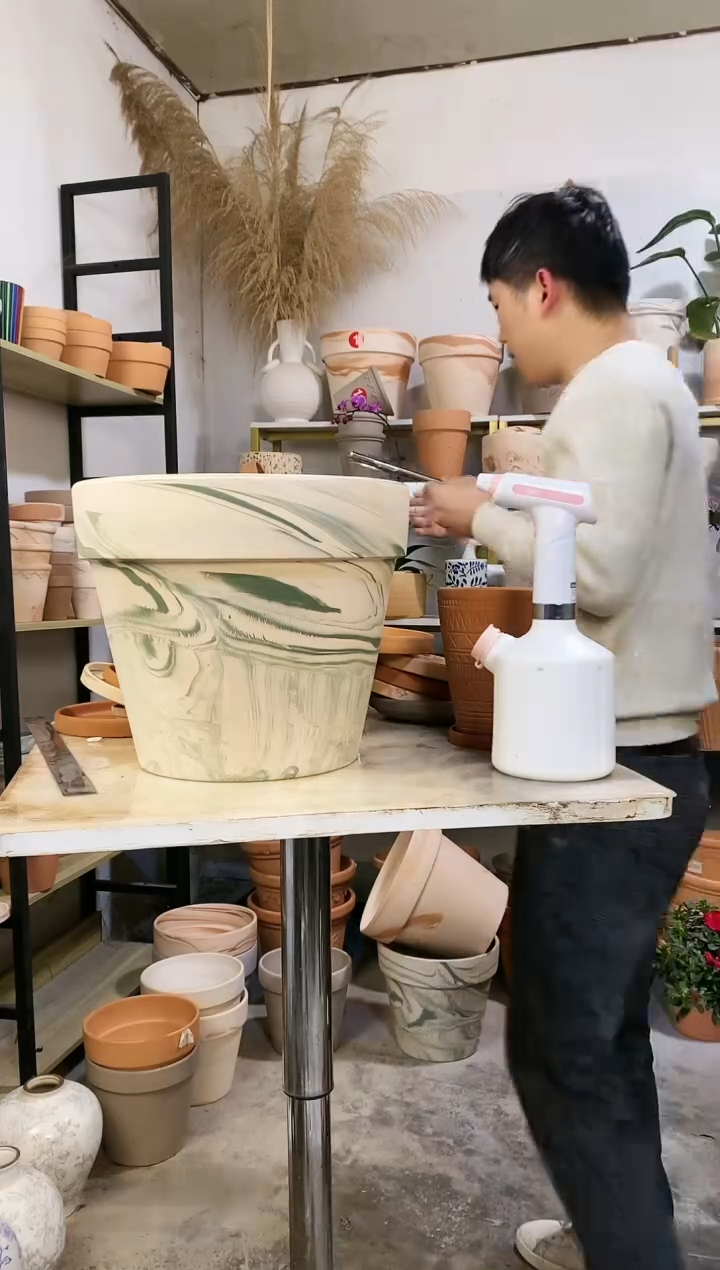 【闪购商品】红陶35*30绿白陶 1盆无托