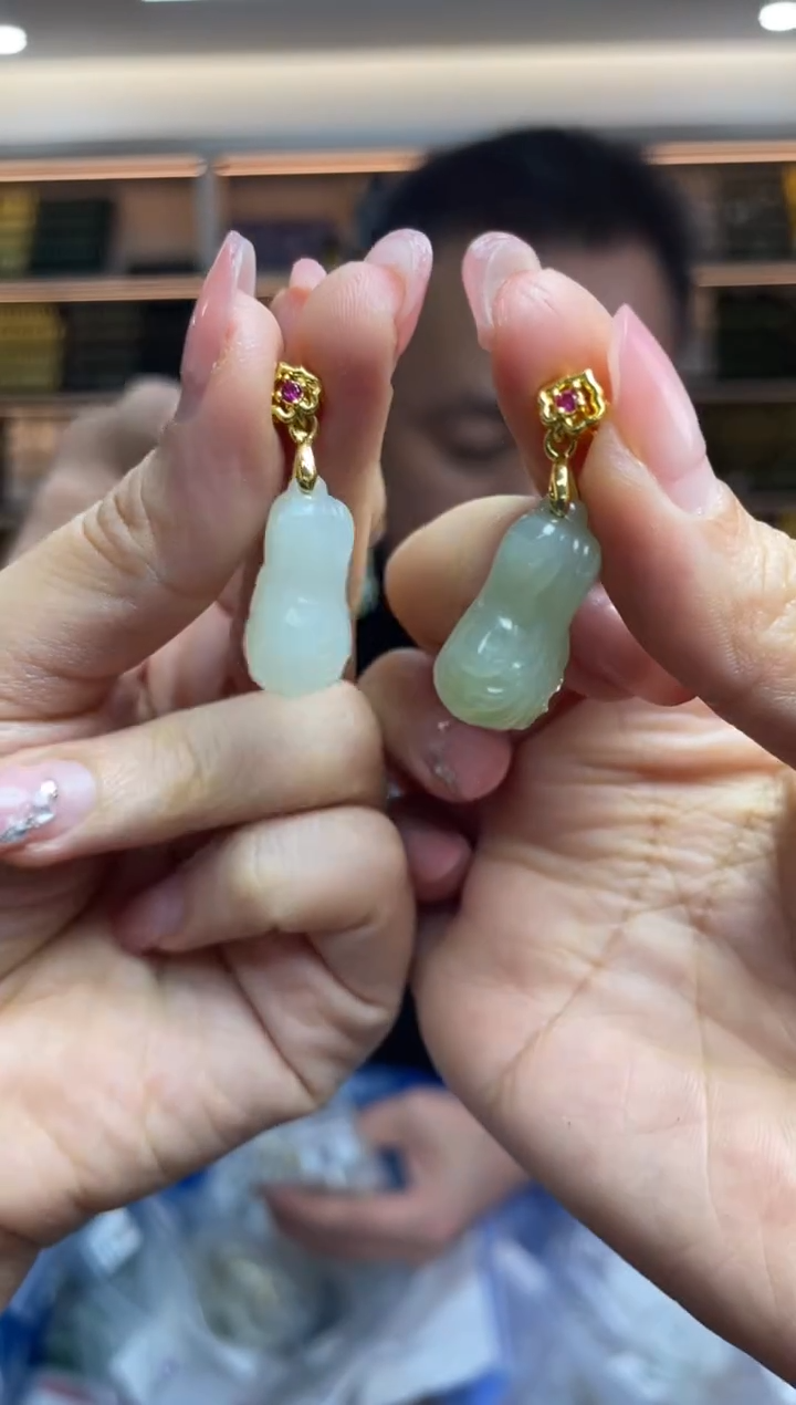 【闪购商品】和田玉`未镶嵌多样性发一件