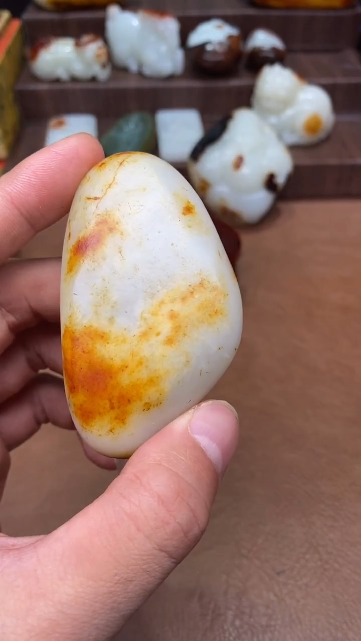 未镶嵌和田玉把件闻****.和田玉