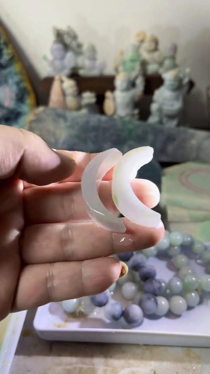 【闪购商品】翡翠吊坠(不含链)未镶嵌A149