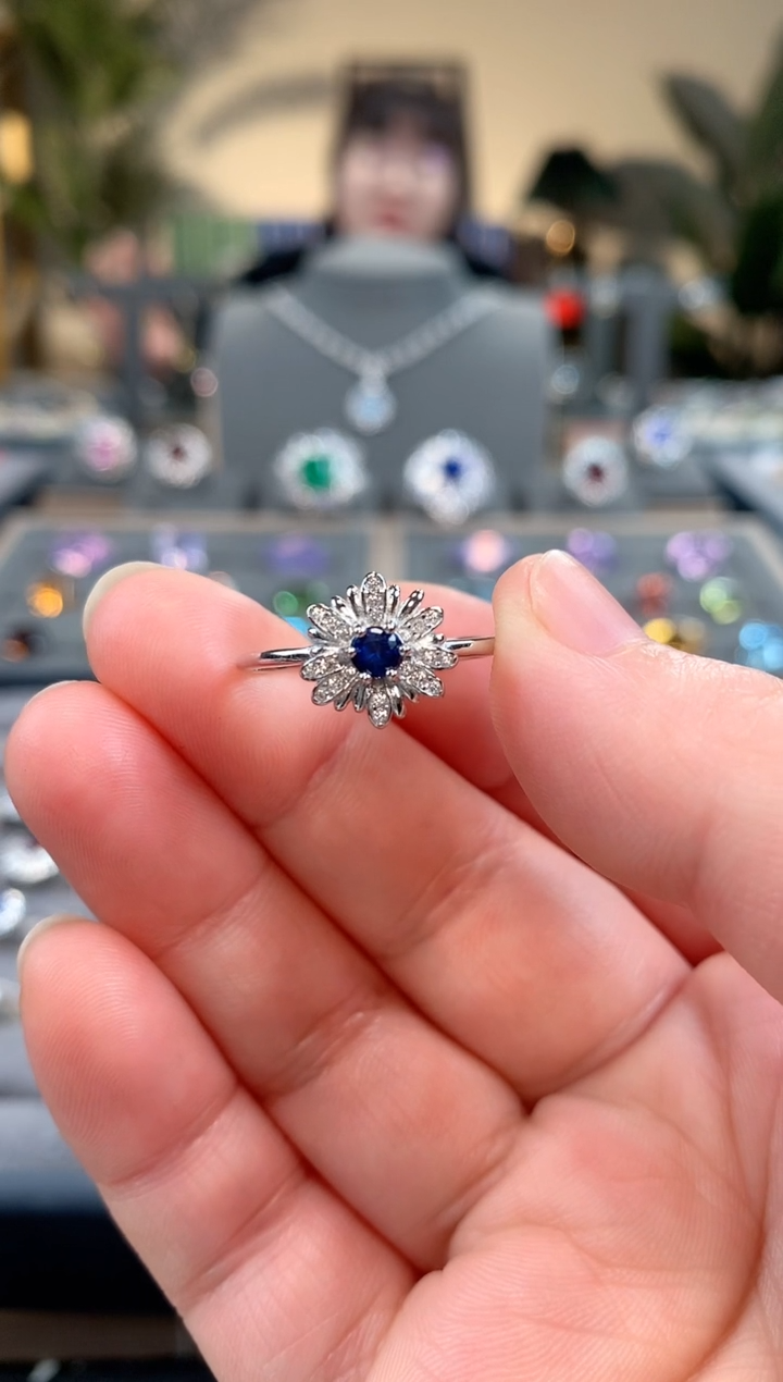 【闪购商品】蓝宝石戒指银S925镶嵌蓝宝石