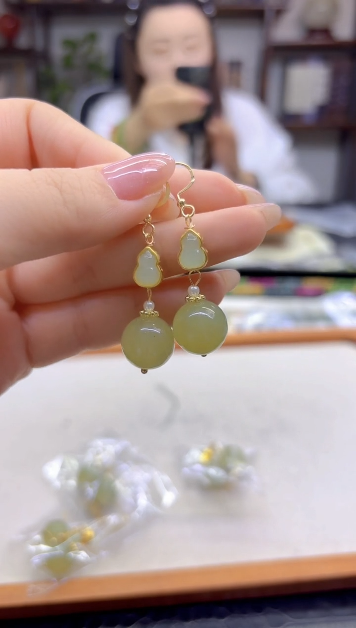 14K金镶嵌和田玉耳饰DIY款E714