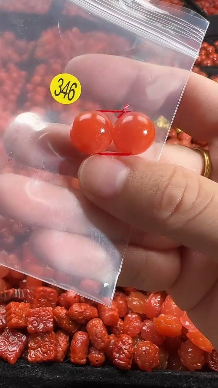 颈饰未镶嵌南红玛瑙1