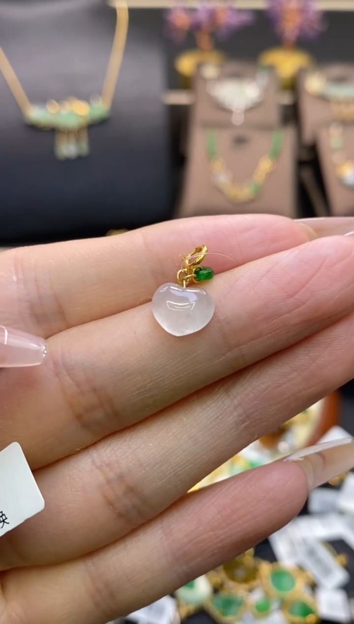 【闪购商品】翡翠颈饰18K金镶嵌净货12415