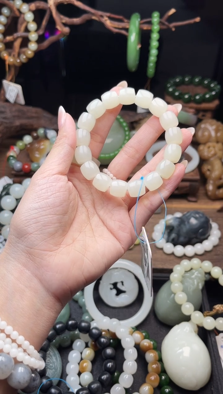 手串未镶嵌和田玉卡12若羌暖白 极限弧9012916