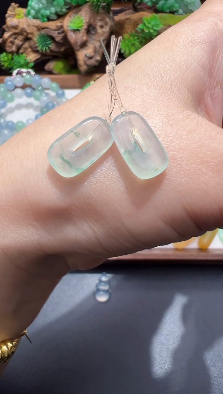 未镶嵌定制翡翠14.7*8.7*2.8方扣