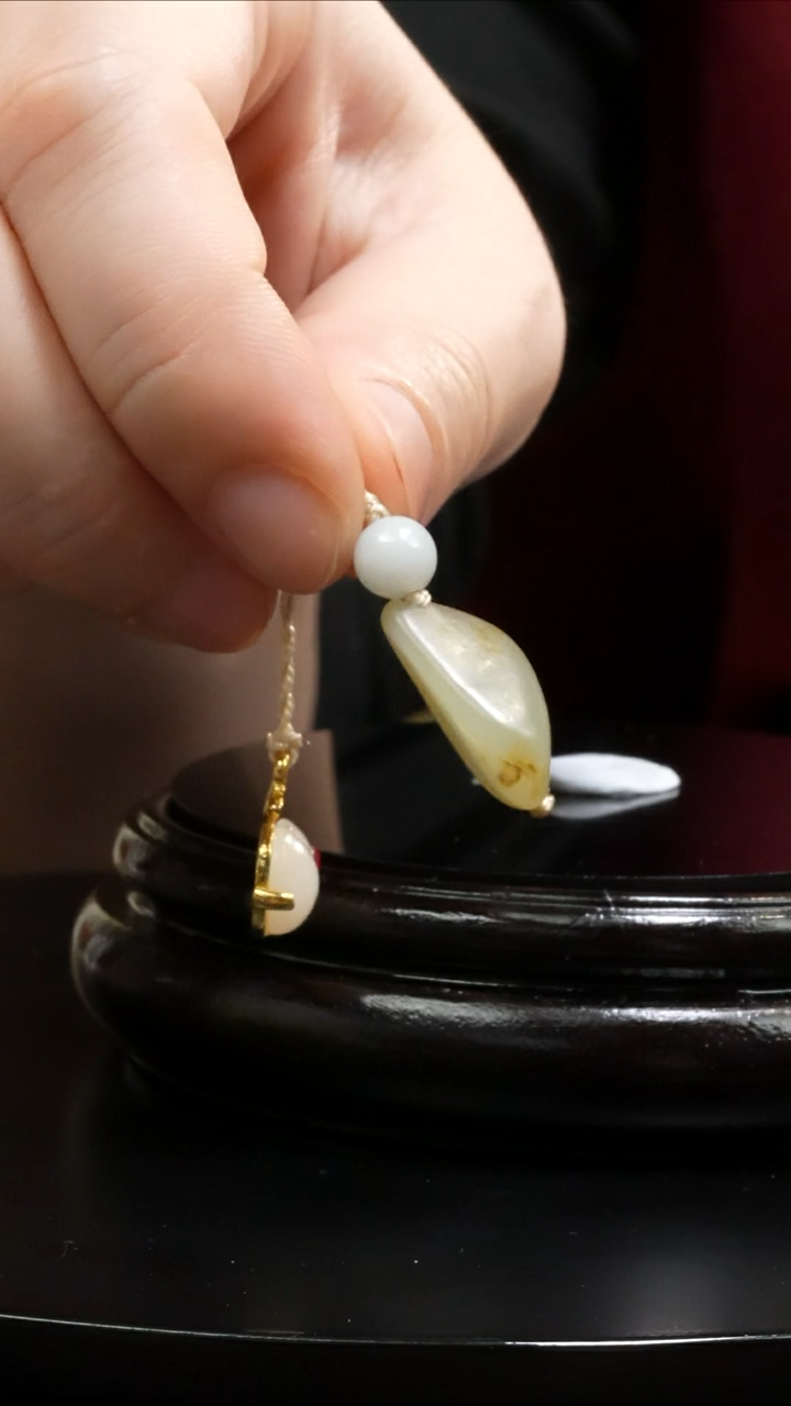 【闪购商品】和田玉吊坠(不含链)未镶嵌6.1克和田玉