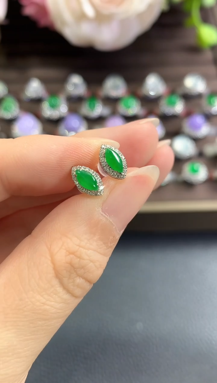 18K金镶嵌翡翠耳饰b88 