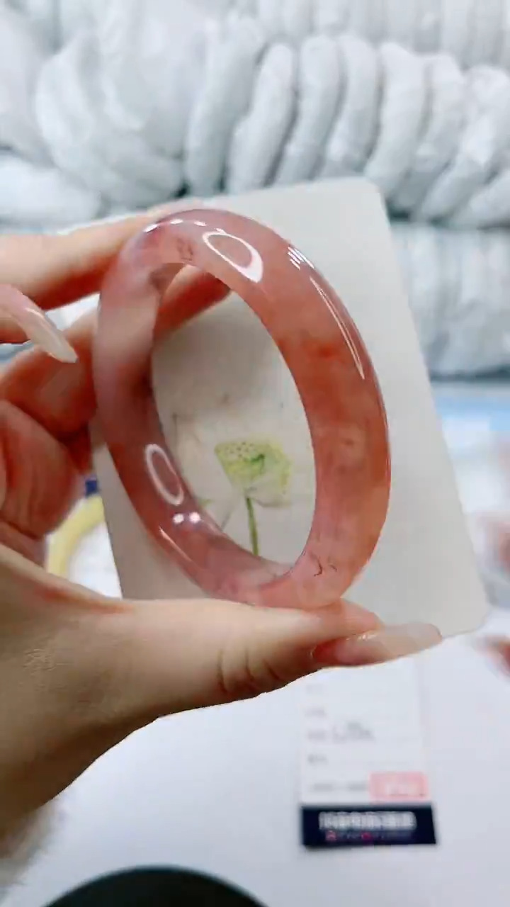 【闪购商品】石英质玉手镯未镶嵌多样性发货C194