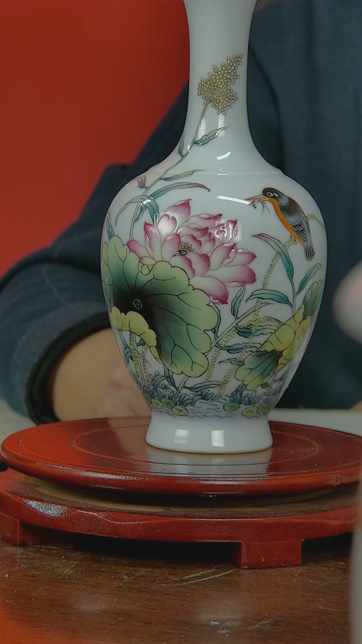 【闪购商品】010景德镇民间艺人粉彩荷花花鸟小赏瓶