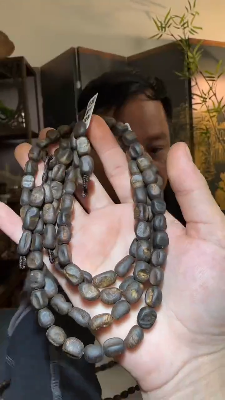 【闪购商品】沉香手串多圈虫板头沉水0.8/27g多样性发一条