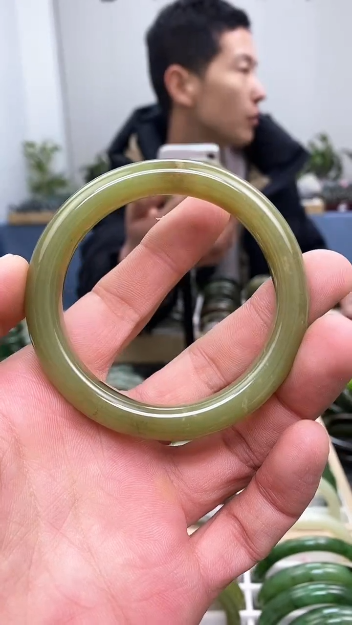 【闪购商品】和田玉手镯未镶嵌55.2