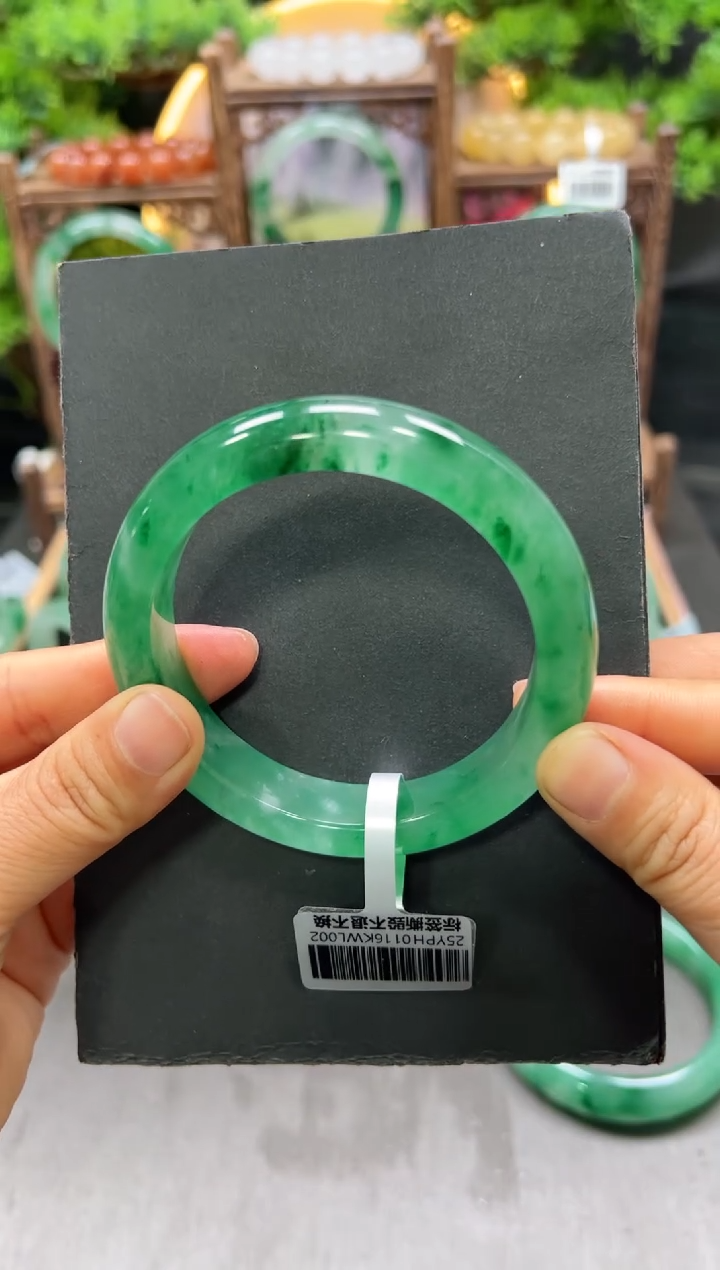 【闪购商品】石英质玉手镯未镶嵌+60+唐唐