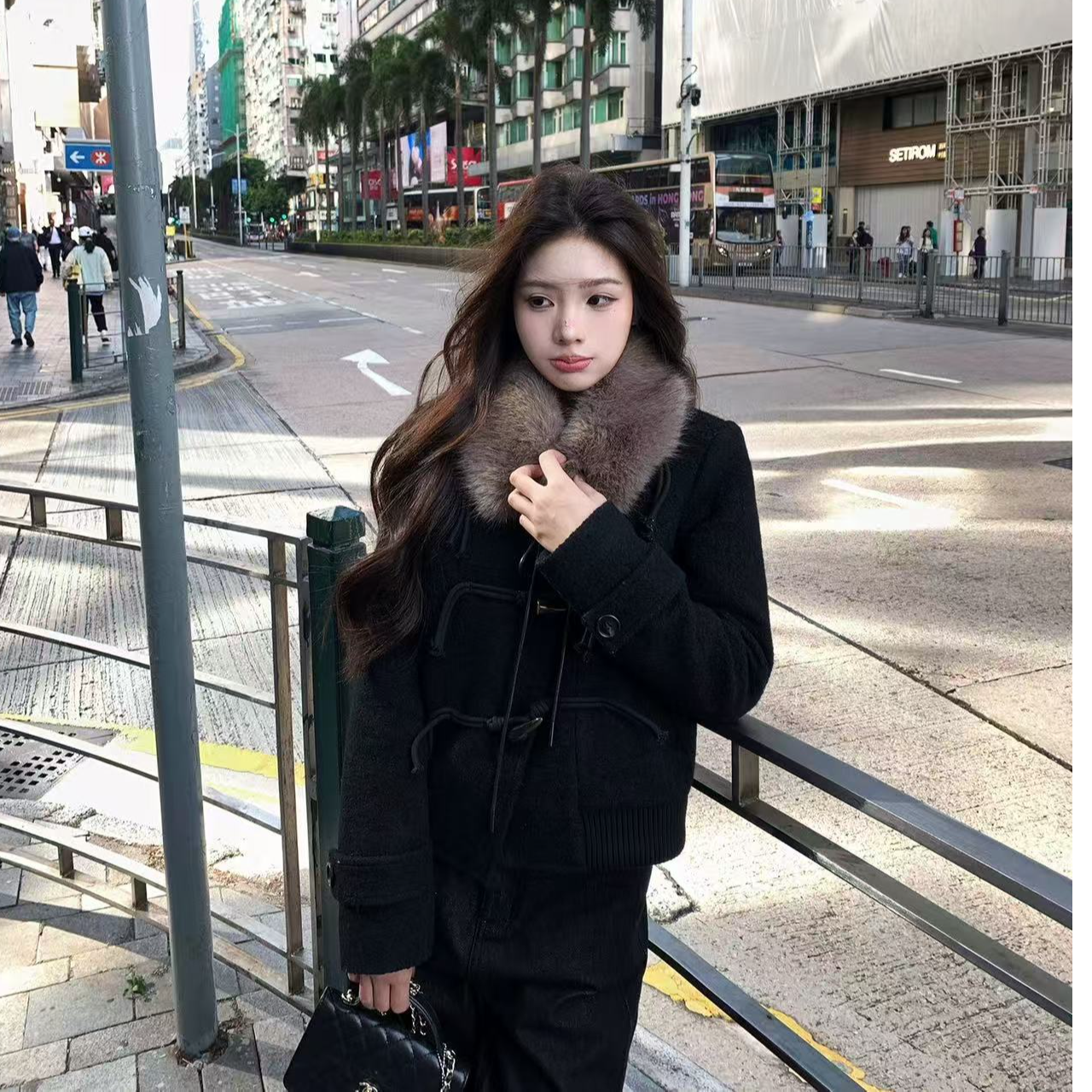 【如如】韩版黑色牛角扣绑带毛领棉服外套女秋冬复古感加厚保暖上衣