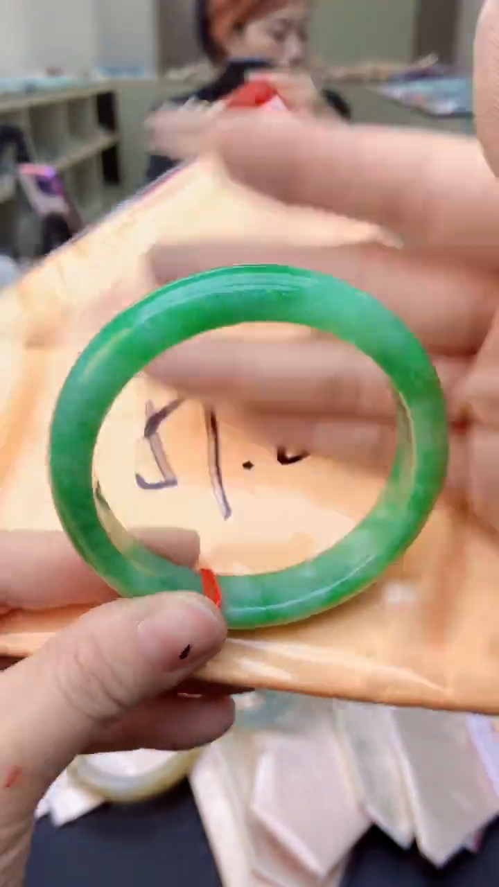 【闪购商品】翡翠手镯未镶嵌0884457914