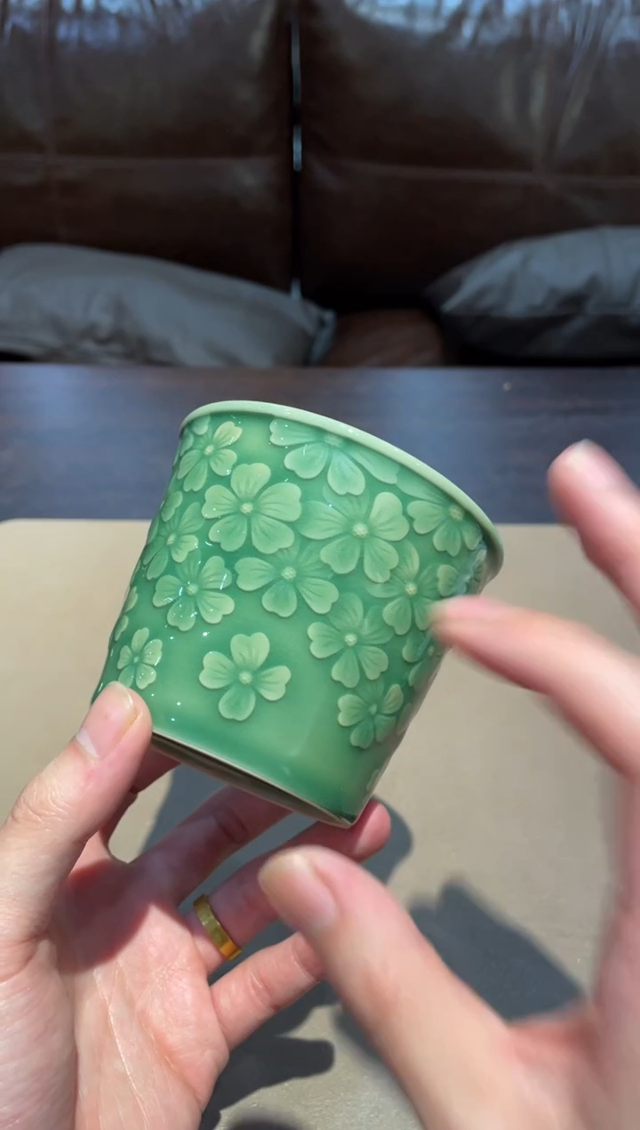 8窑承青瓷繁花捧杯