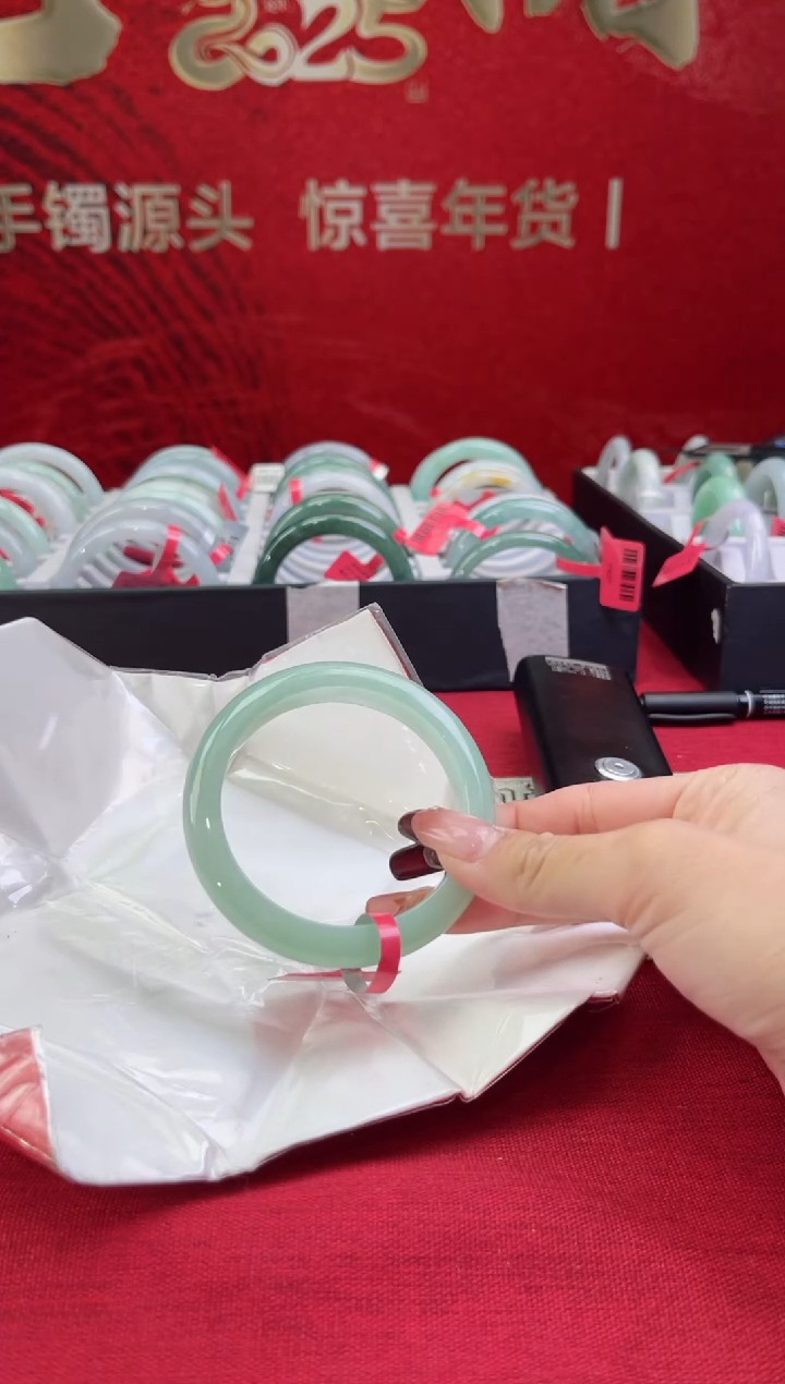 【闪购商品】翡翠手镯未镶嵌翡翠手镯