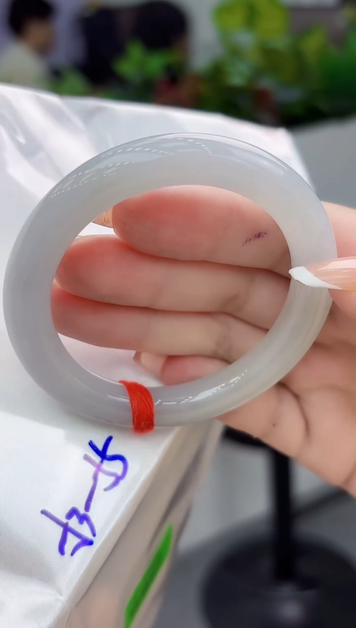 【闪购商品】翡翠手镯未镶嵌翡翠手镯