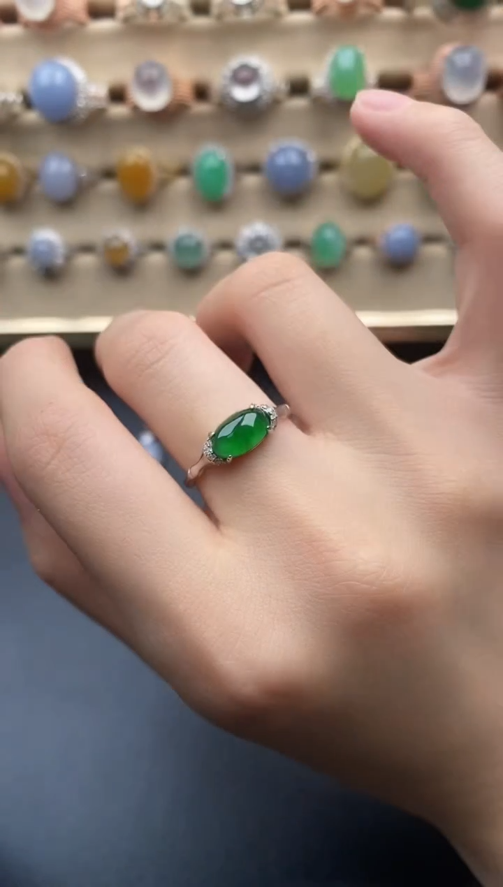 银S925镶嵌戒指翡翠一物一证一礼盒